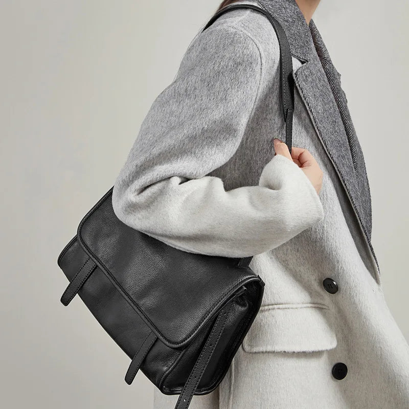 Top layer calf leather bag, niche retro backpack, tote, commuting, loose leather single shoulder crossbody hand-held mailman bag