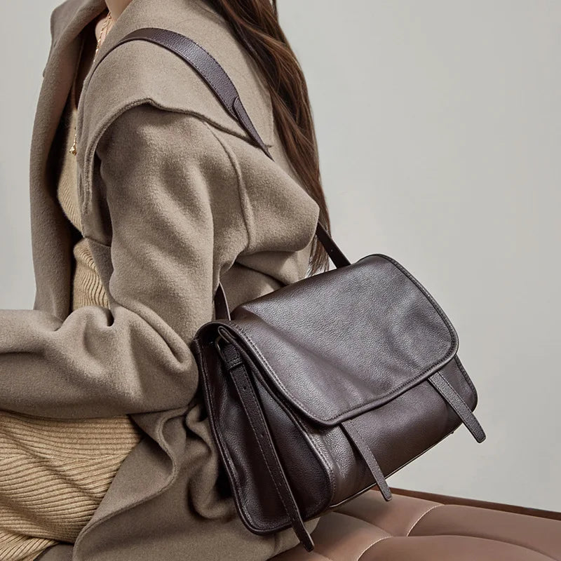 Top layer calf leather bag, niche retro backpack, tote, commuting, loose leather single shoulder crossbody hand-held mailman bag
